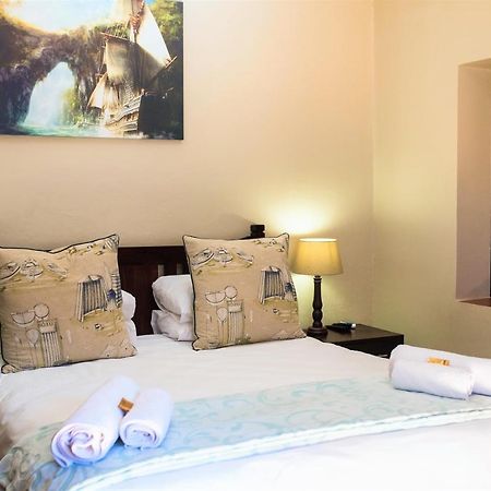 The Tides Inn Bed And Breakfast ダーバン エクステリア 写真